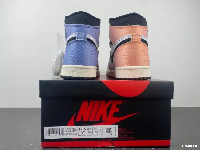 Jordan DX0054-805 High 1 OG Retro Skyline 0519